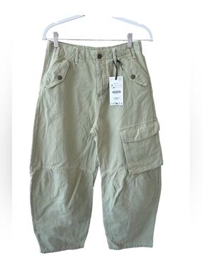 Zara Cargo pants barrel body NWT